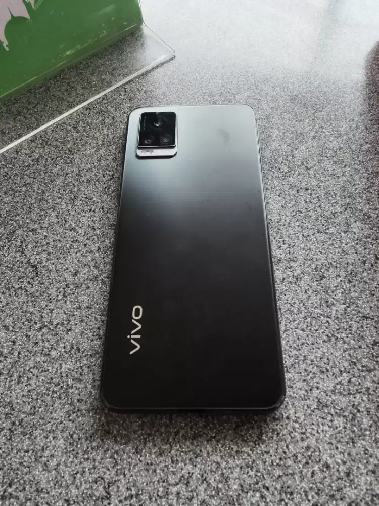 Vivo v20 8/128 hp casan ga ori
