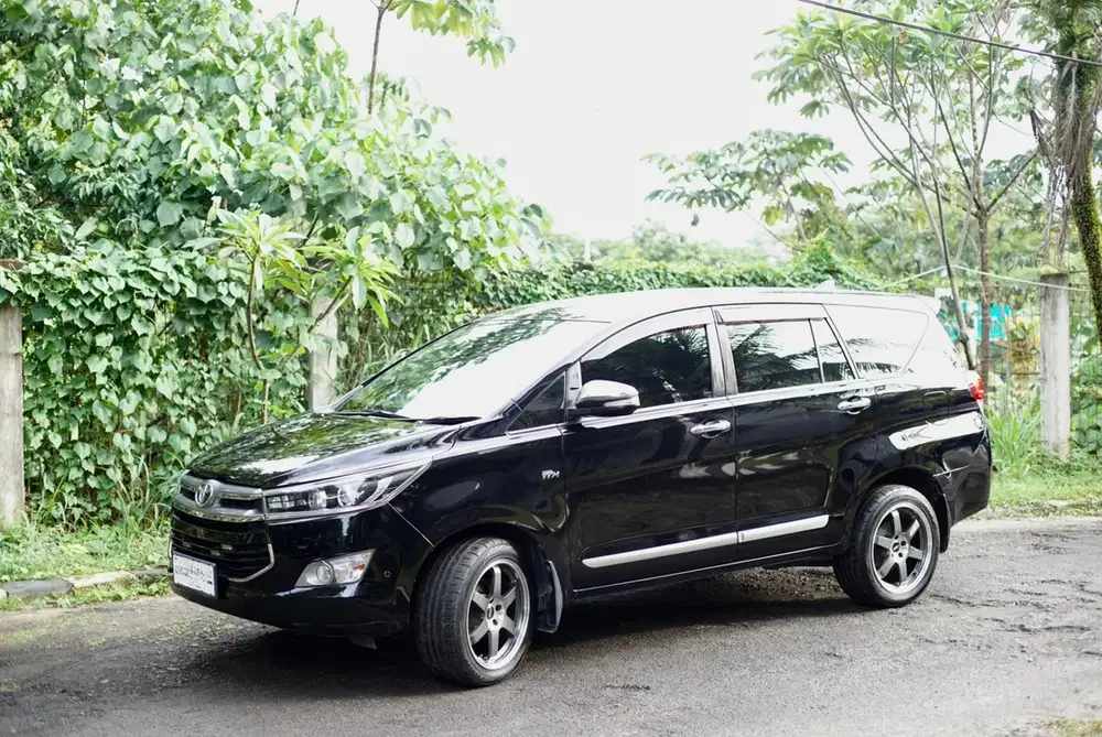 Toyota Kijang Innova 2015 Bensin