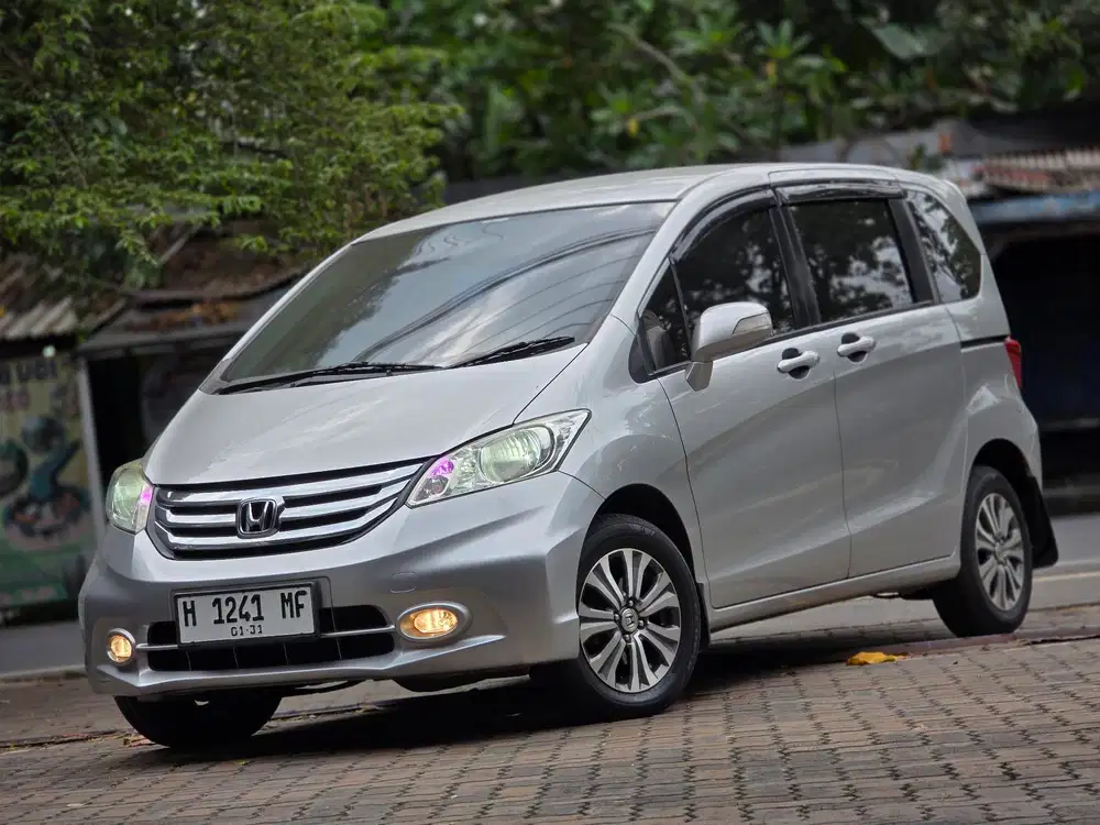 ‼️KM80rb‼️ Freed E PSD 2016 Istimewa