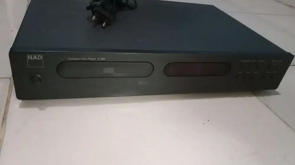 NAD cd player C542 seken masih nyala oke minus remot dan manual book