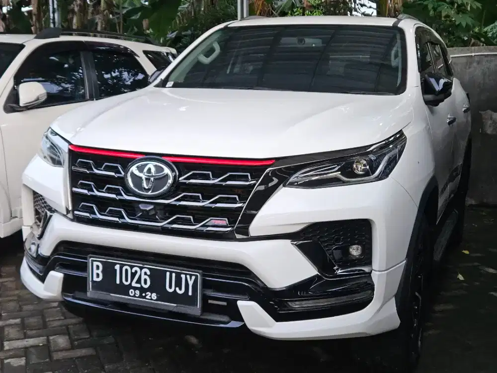 Fortuner VRZ Trd AT 2021
