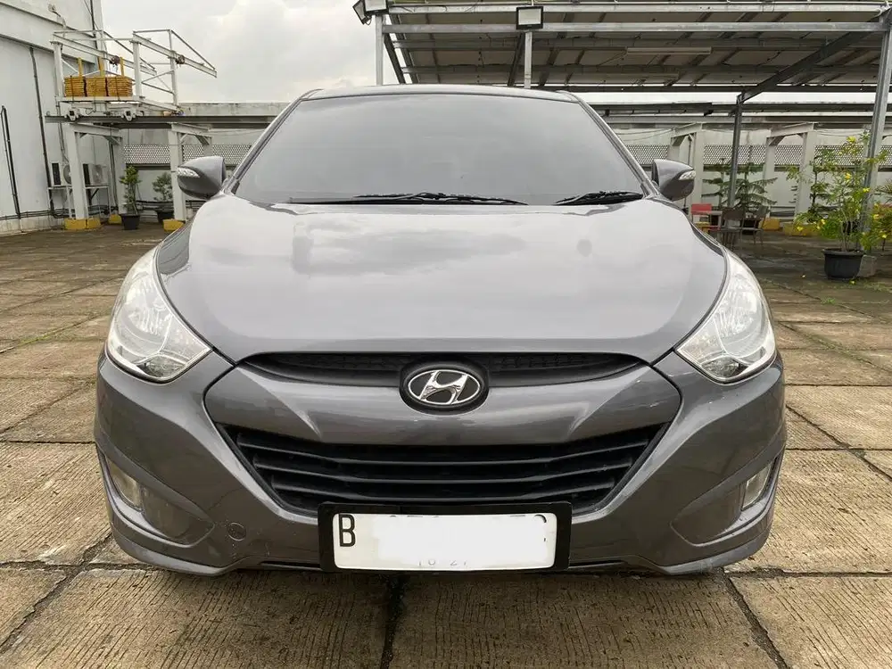 Hyundai Tucson Km100rb 2012 Facelift Matic AT Abu-Abu Grey 2.0 GLS XG
