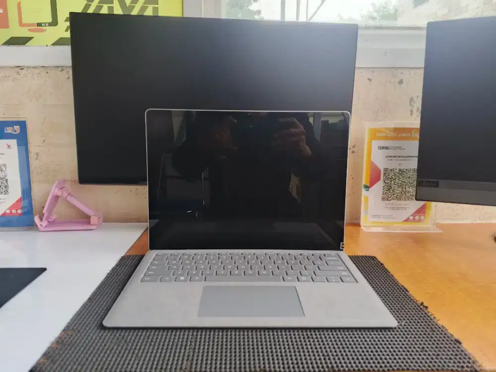 Microsoft Surface Laptop 4 PixelSense Display + Touchsceeen