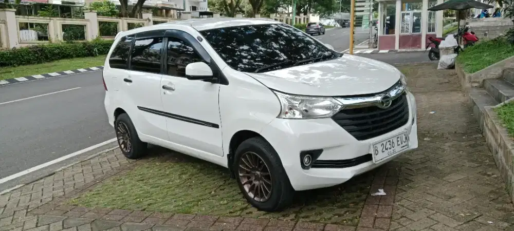 New Xenia R 1.3 Manual 2016