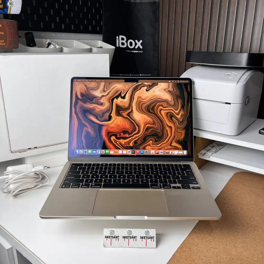 MacBook Air M4 16gb 256gb Stalight iBox Battery Health 100%