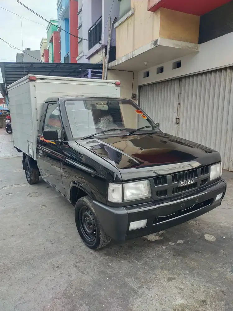 Isuzu Panther box 2006 Diesel