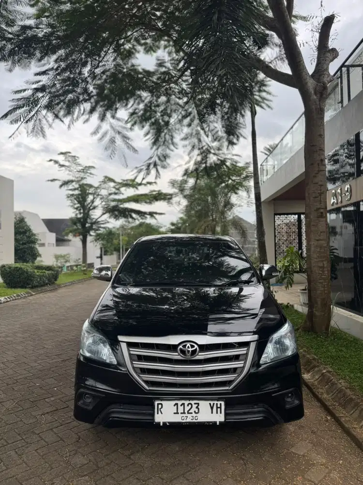 Toyota Kijang Innova 2015 Bensin