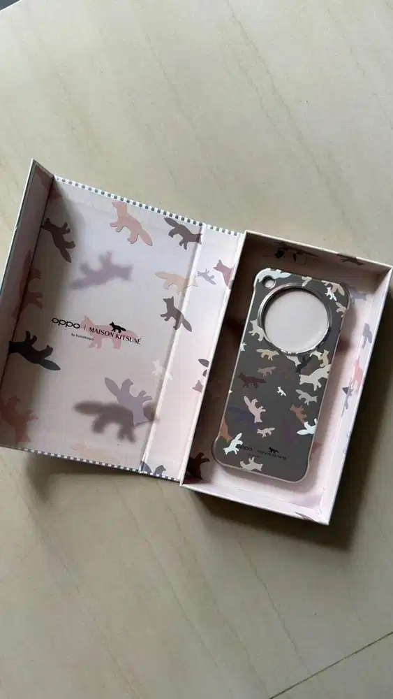 Case Oppo Find N5 Maison Kitsune original