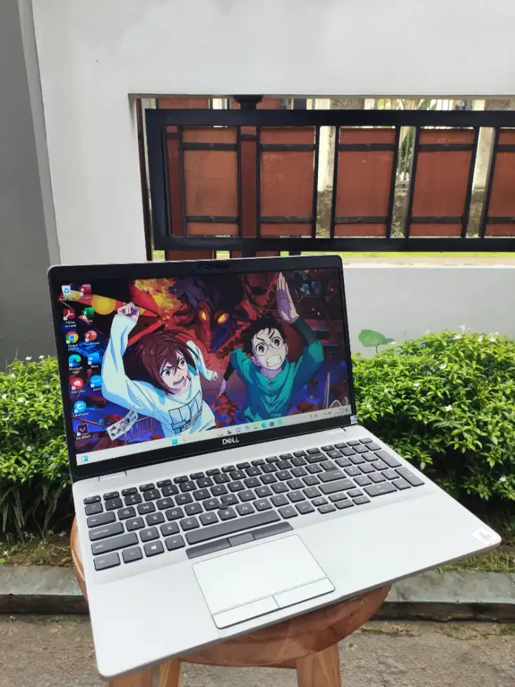 Laptop sekolah / kuliah