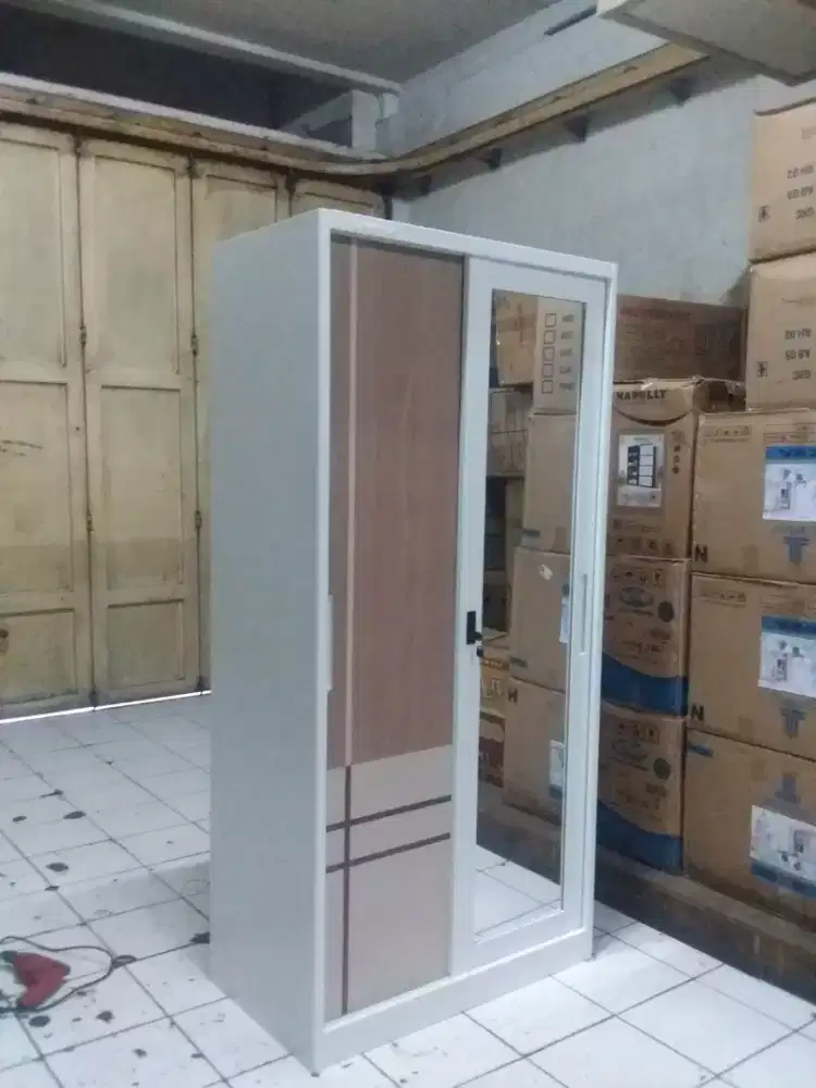 lemari besi pintu sleeding