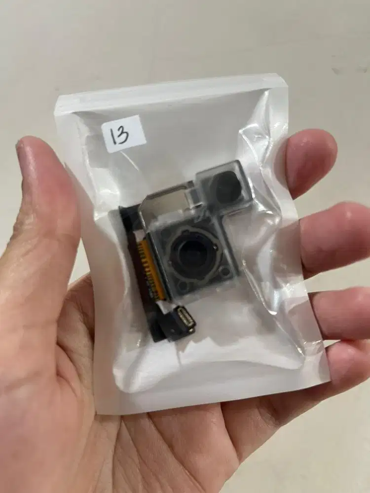 Kamera Belakang iPhone 13