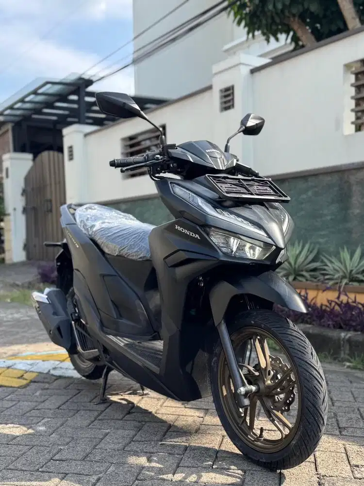 KM 100 Perak! SUPER GRESS ALL NEW VARIO 125 KEYLESS CBS ISS 2025 BL 7