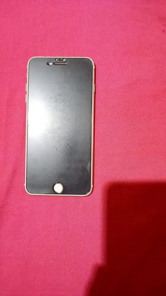 Dijual iphone 7+ bekas, 128gb gold