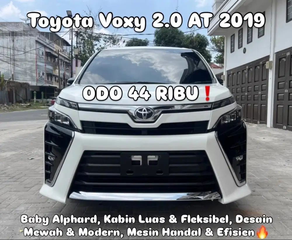 (TDP 35 JUTA!) Toyota Voxy 2.0 Automatic Putih 2019