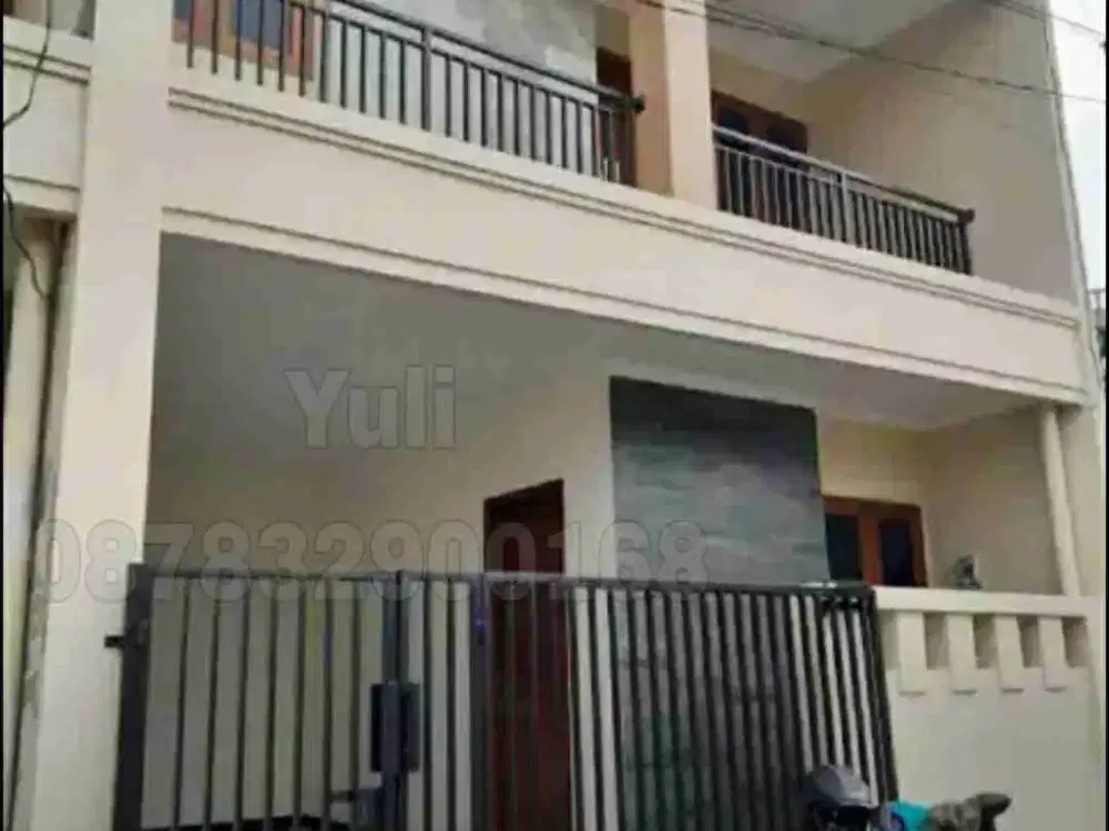 Dijual Cepat Rumah Bangunan Baru Tingkat 2 Lantai Daerah Papandayan Gajah Mungkur , Semarang