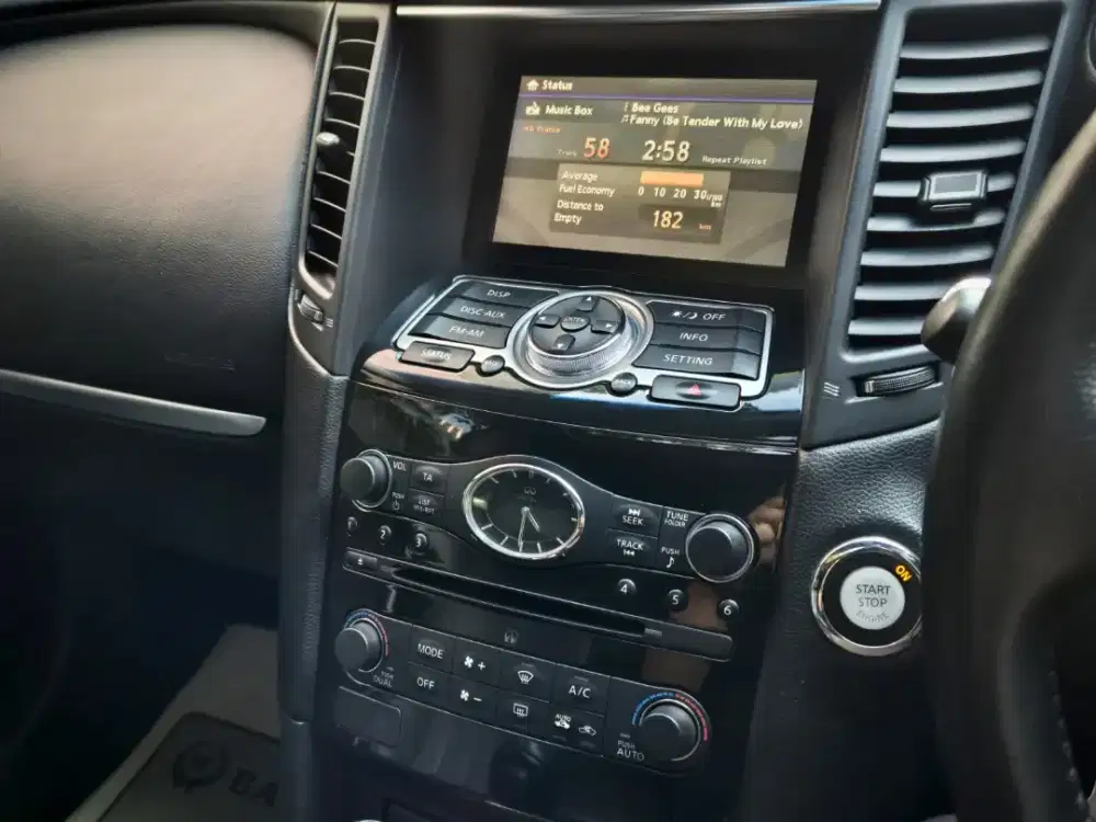 Infiniti Fx37s 2012 SUV ANTIK KM RENDAH CASH