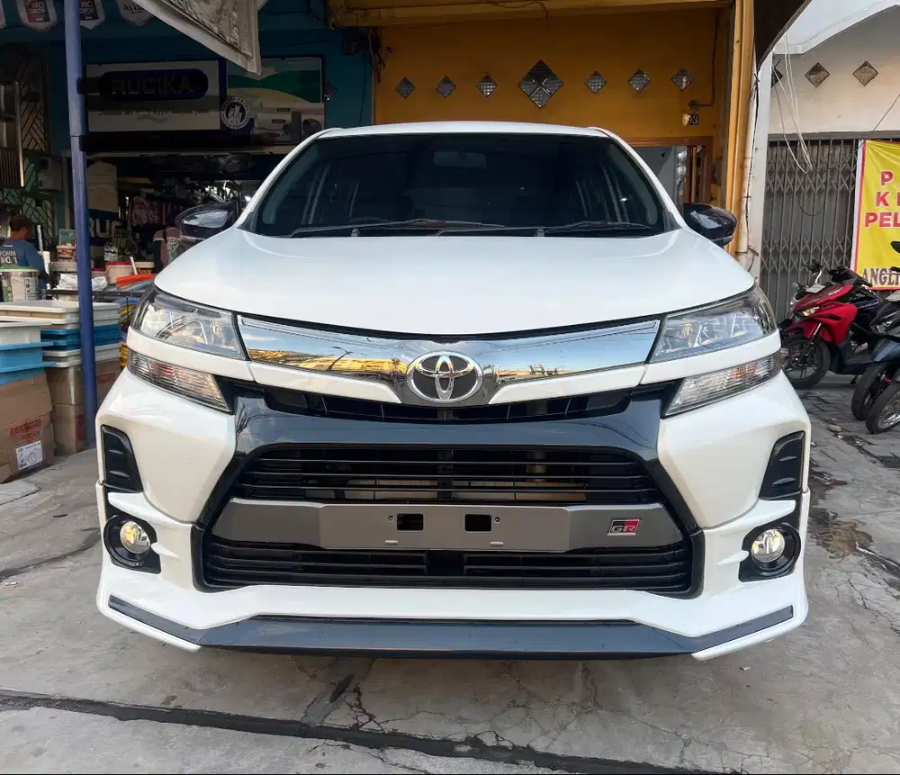 (TDP 36 JUTA!) Toyota Grand Avanza 1.5 Veloz Automatic GR Putih 2021