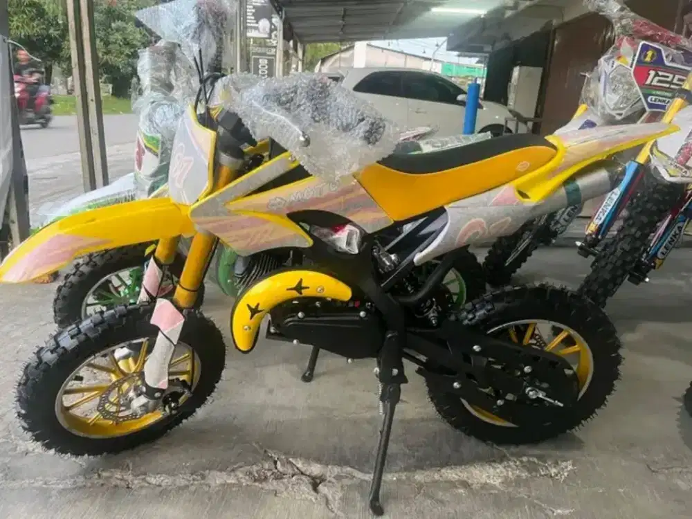 MAINAN MOBIL DAN MOTOR MINI TRAIL&GP UNTUK ANAK