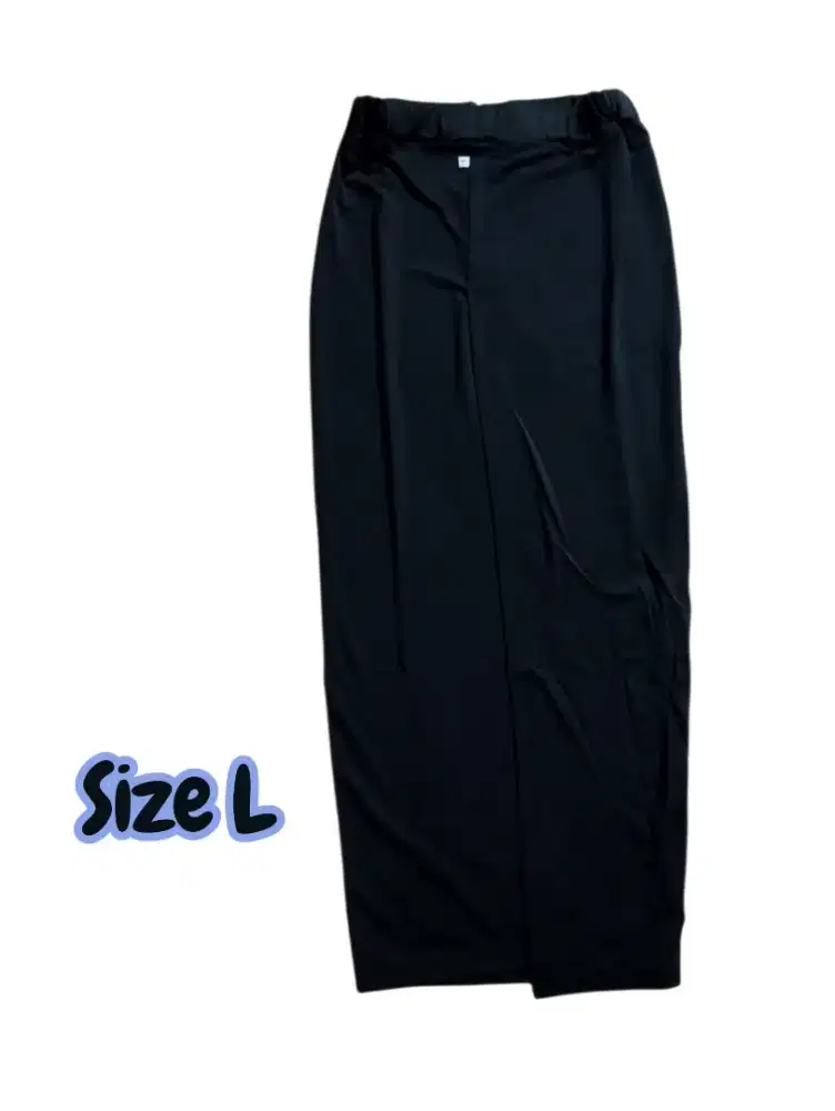Rok Kamen Jadi Mostcreft warna Hitam size L