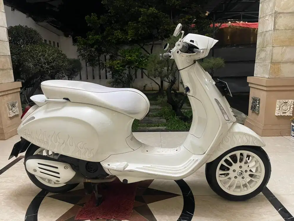 Vespa Sprint Justin Bieber Edition 2022