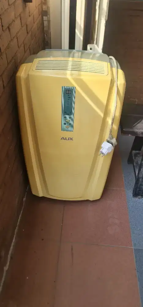 AC portable standing AUX 1PK