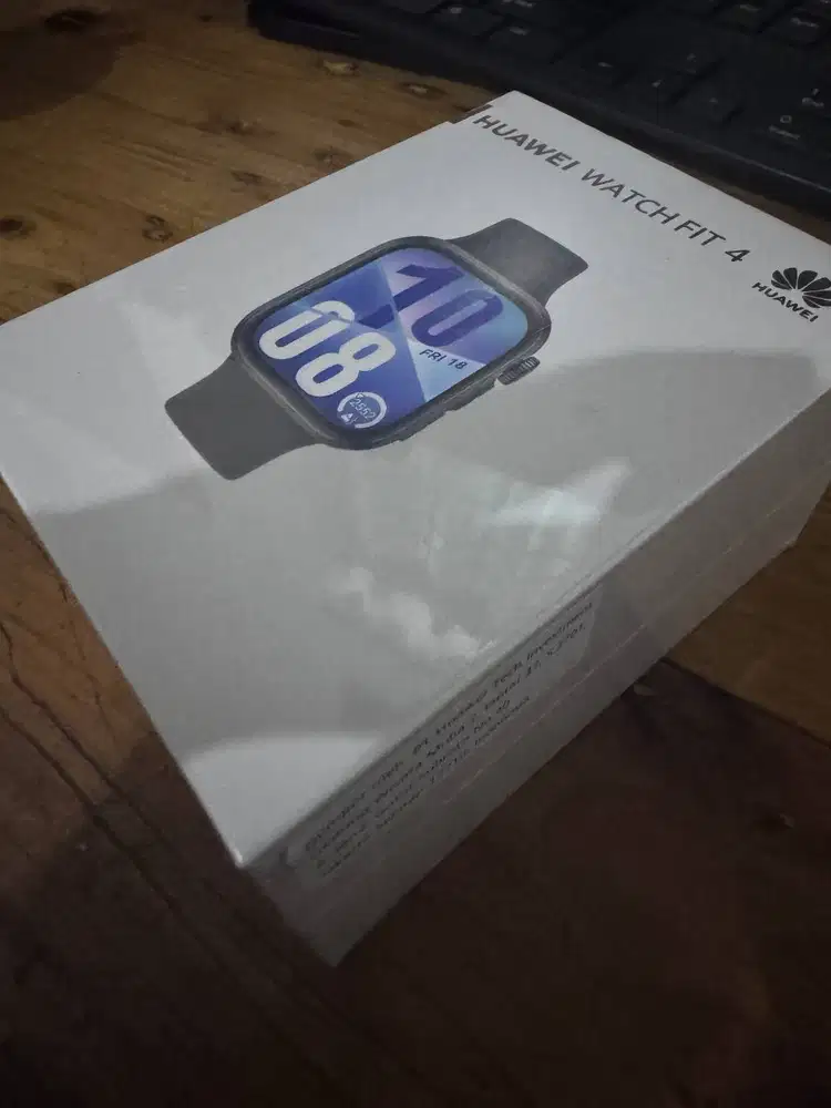 Huawei Watch Fit4 BNIB black