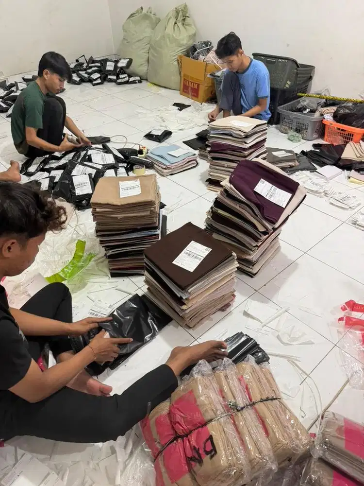 DIBUTUHKAN SEGERA TIM PACKING UNTUK 9HARI