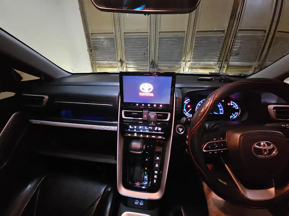 Toyota Kijang Innova 2023 Bensin