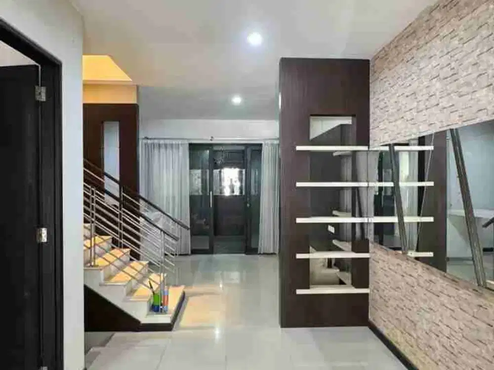 BAGUS SEMI FURNISH RUMAH SURABAYA TIMUR PANTAI MENTARI