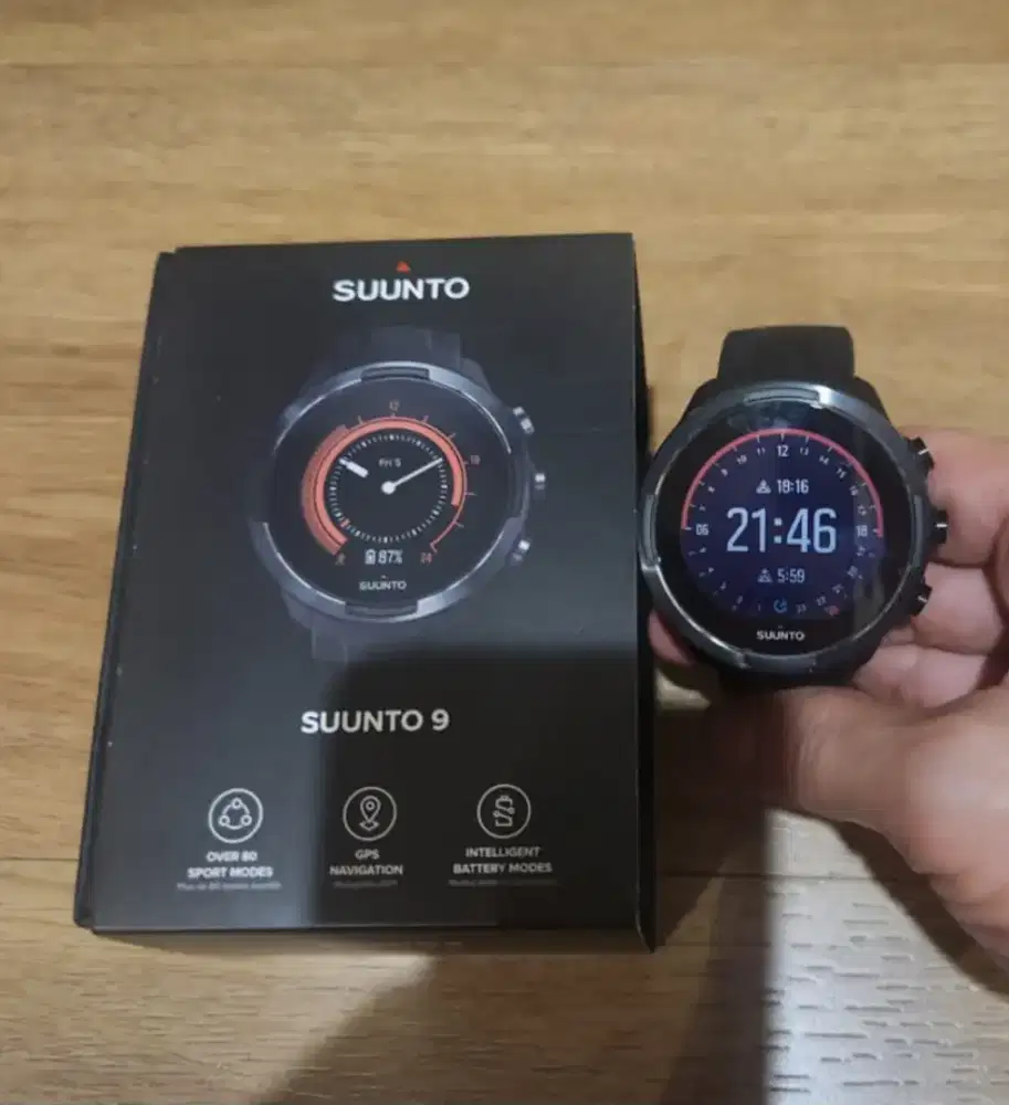 Preloved Jam Tangan Smart Watch  Suunto 9 Baro titannium