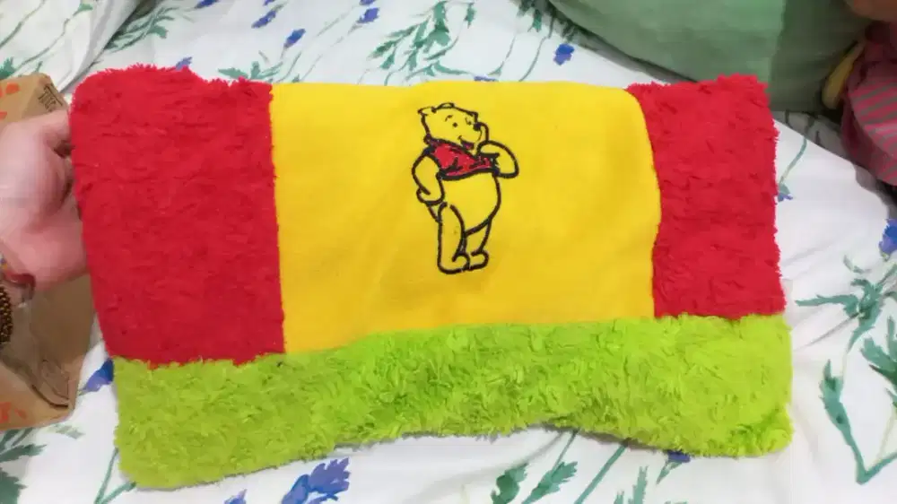 Bantal winnie the pooh