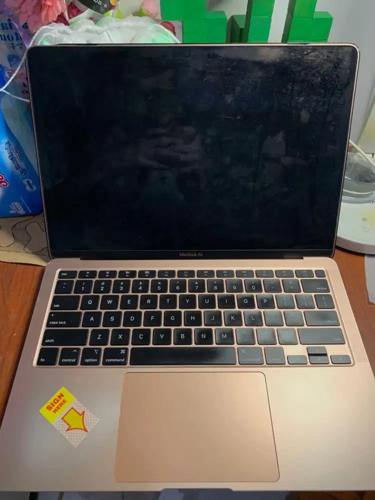 Macbook Air 2020 Intel i3 8/256 iBox
