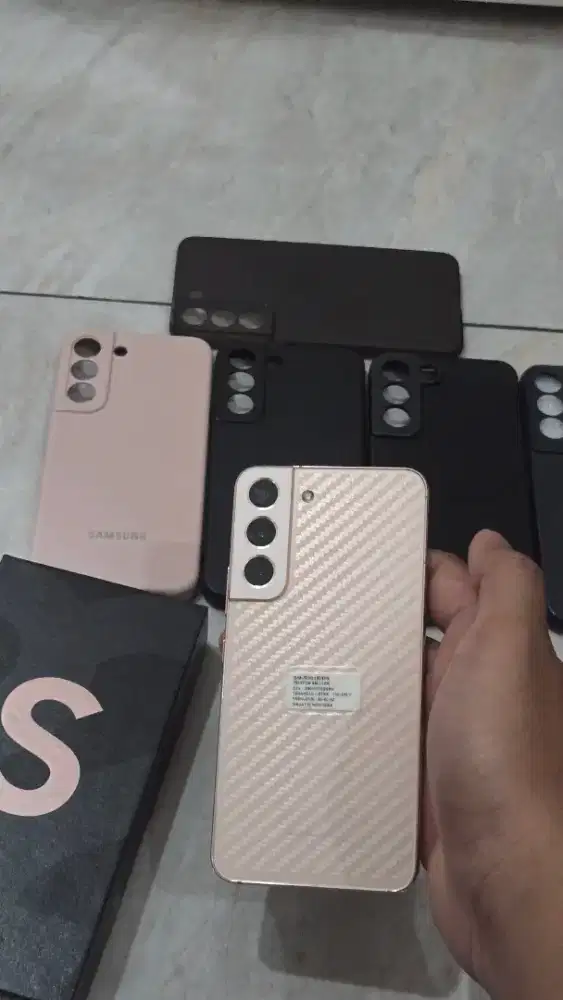 SAMSUNG S22 8/128 LIKE NEW WARNA CANTIK