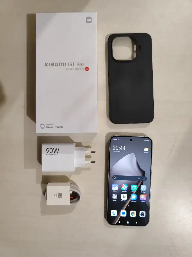 Xiaomi 15T Pro 12/ 1 Tera (1056 GB) Dimensity 9400+ Fullset Mulus