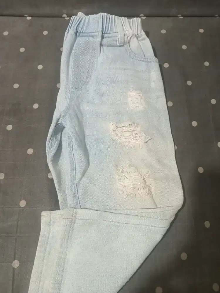 Celana fashion jeans anak laki laki usia 2 sampai 4 tahun