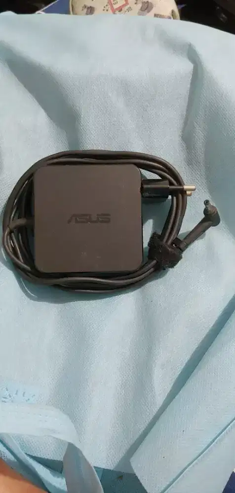 Charger /adaptor laptop Asus