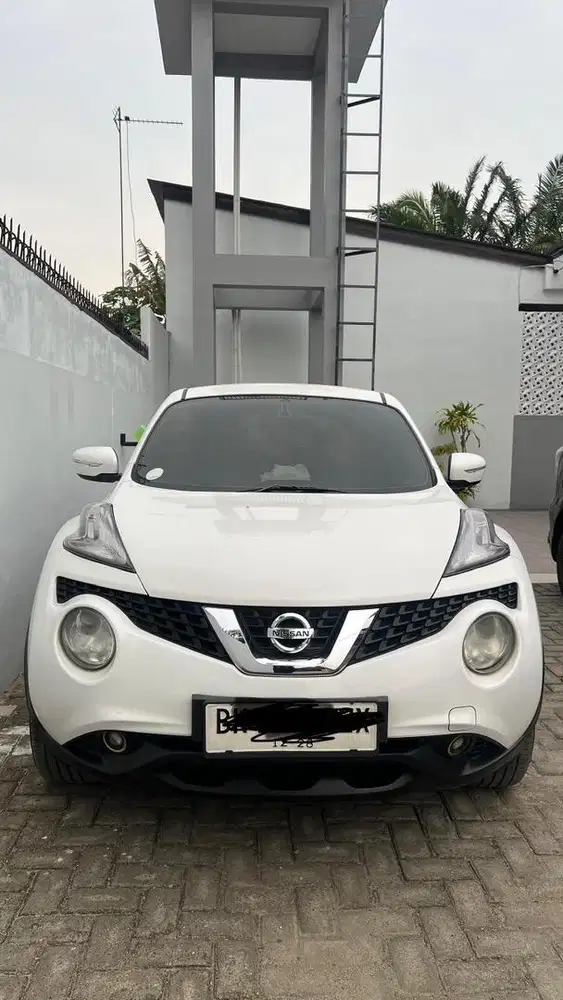 Nissan Juke RX 2015 Red Interior A/T