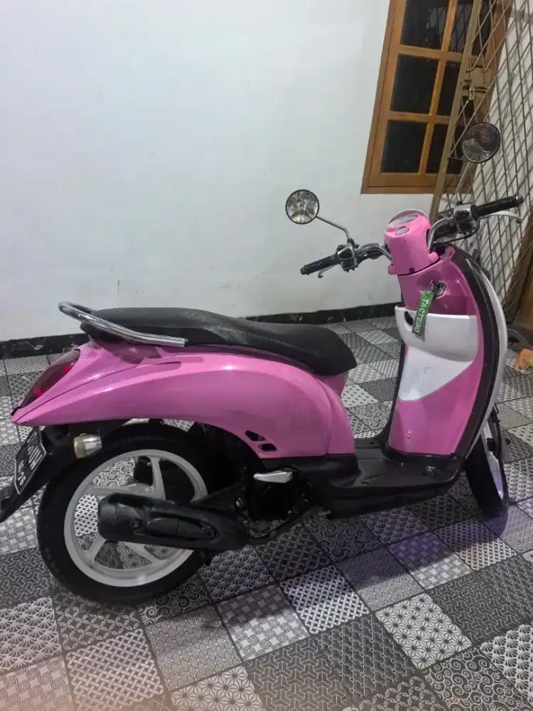 Honda Scoopy 2011