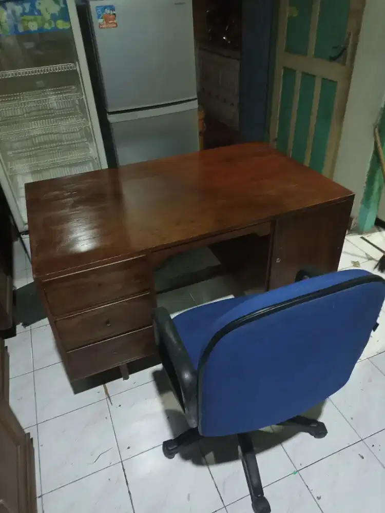 meja kursi kantor kayu jati tua tebal lawasan