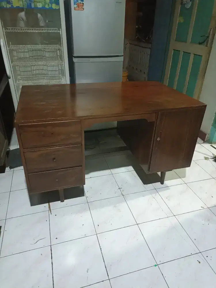 meja kantor kayu jati tua tebal lawasan