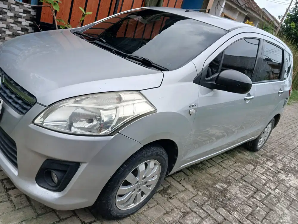 Suzuki Ertiga 2012 Bensin