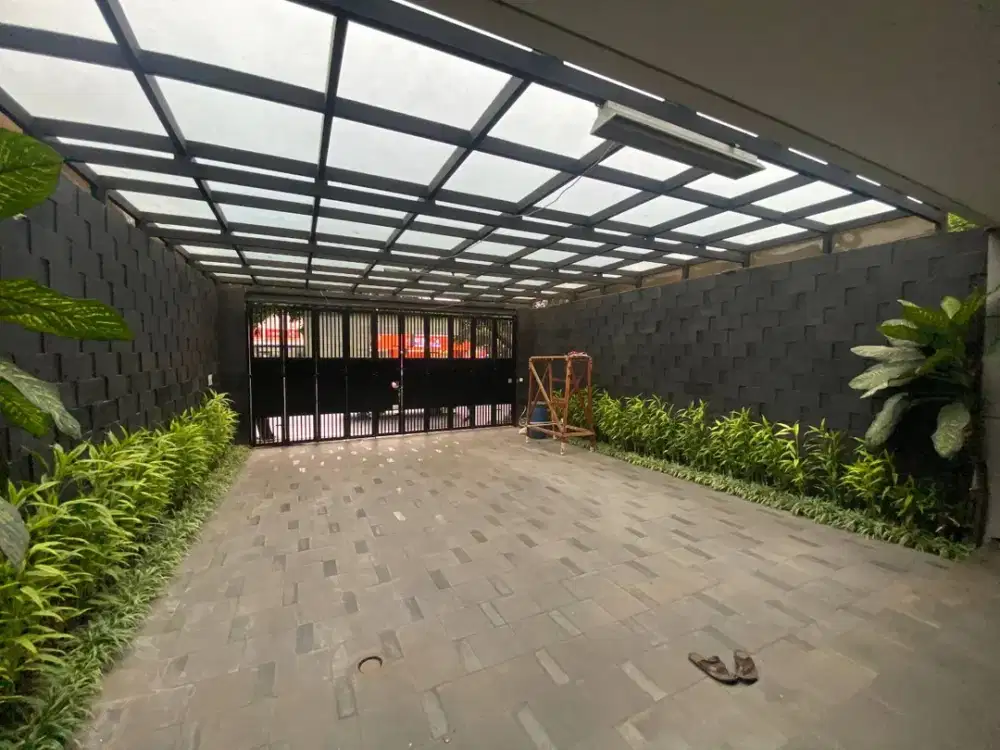 INVESTASI EMAS! Gedung 3 Lantai Mainroad Cihampelas - Area Komersial Super Sibuk