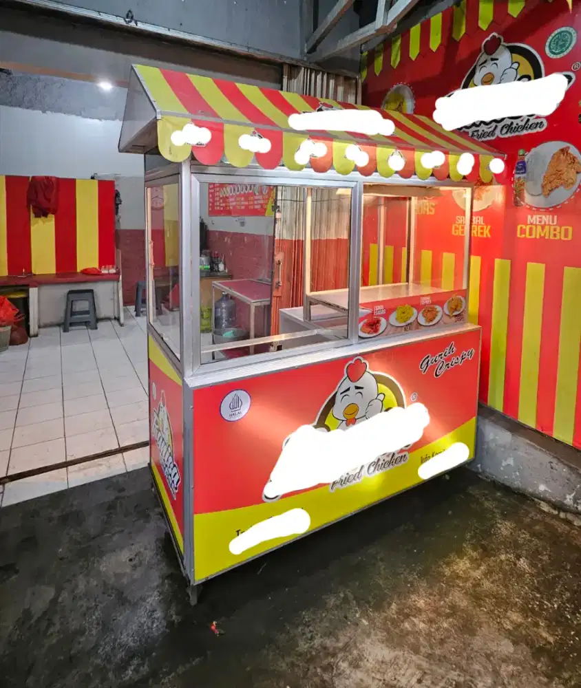 Dijual Cepat, Gerobak Fried Chicken, Lengkap peralatan masak, Kulkas