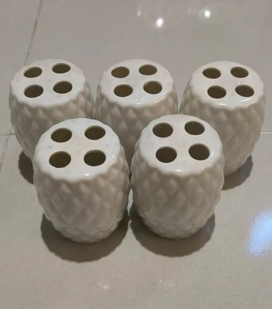 Jual Tempat Sikat Gigi Keramik