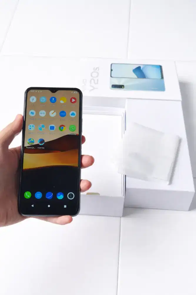 VIVI Y20s ram 8/256 muluss