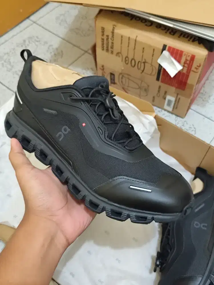 On Cloud 6 Geo Waterproof