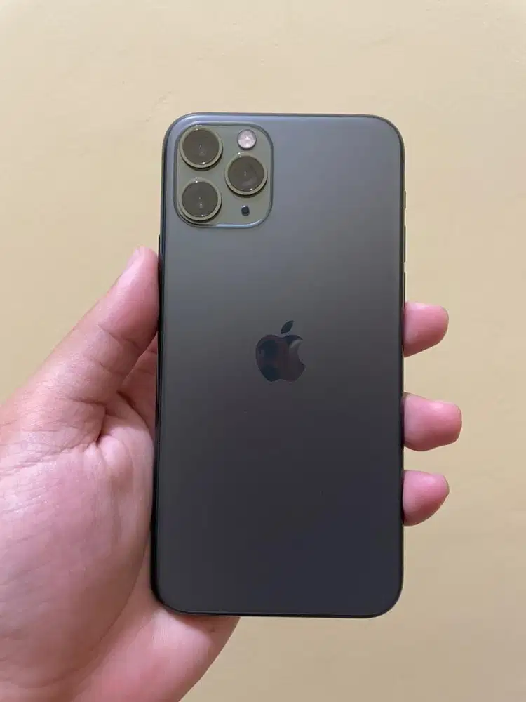 iPhone 11 Pro 64GB Fullset No Minus Imei Permanen Regis