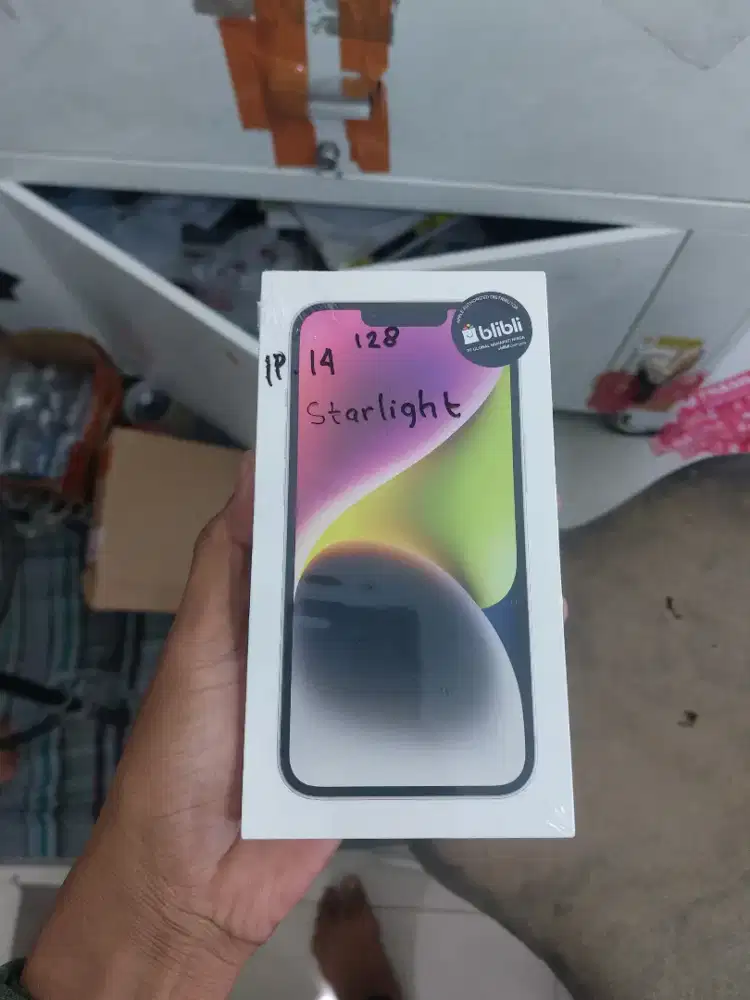 iPhone 14 starlight white putih blue biru BNIB garansi resmi tAm iBox