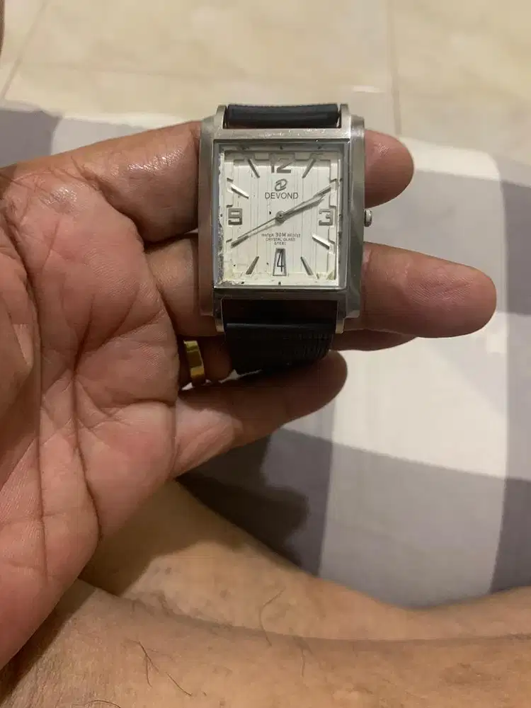 DEVOND JAM TANGAN PRIA original