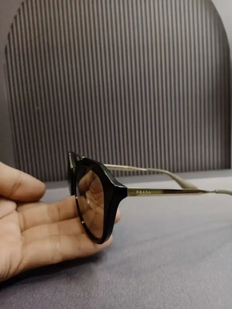 Sunglasses Prada original